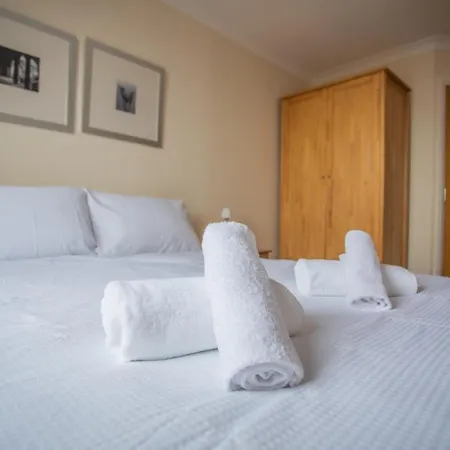 Ferienwohnung Cosy 2 Bed Flat Near Train Station Basingstoke With Free Parking! Exterior foto
